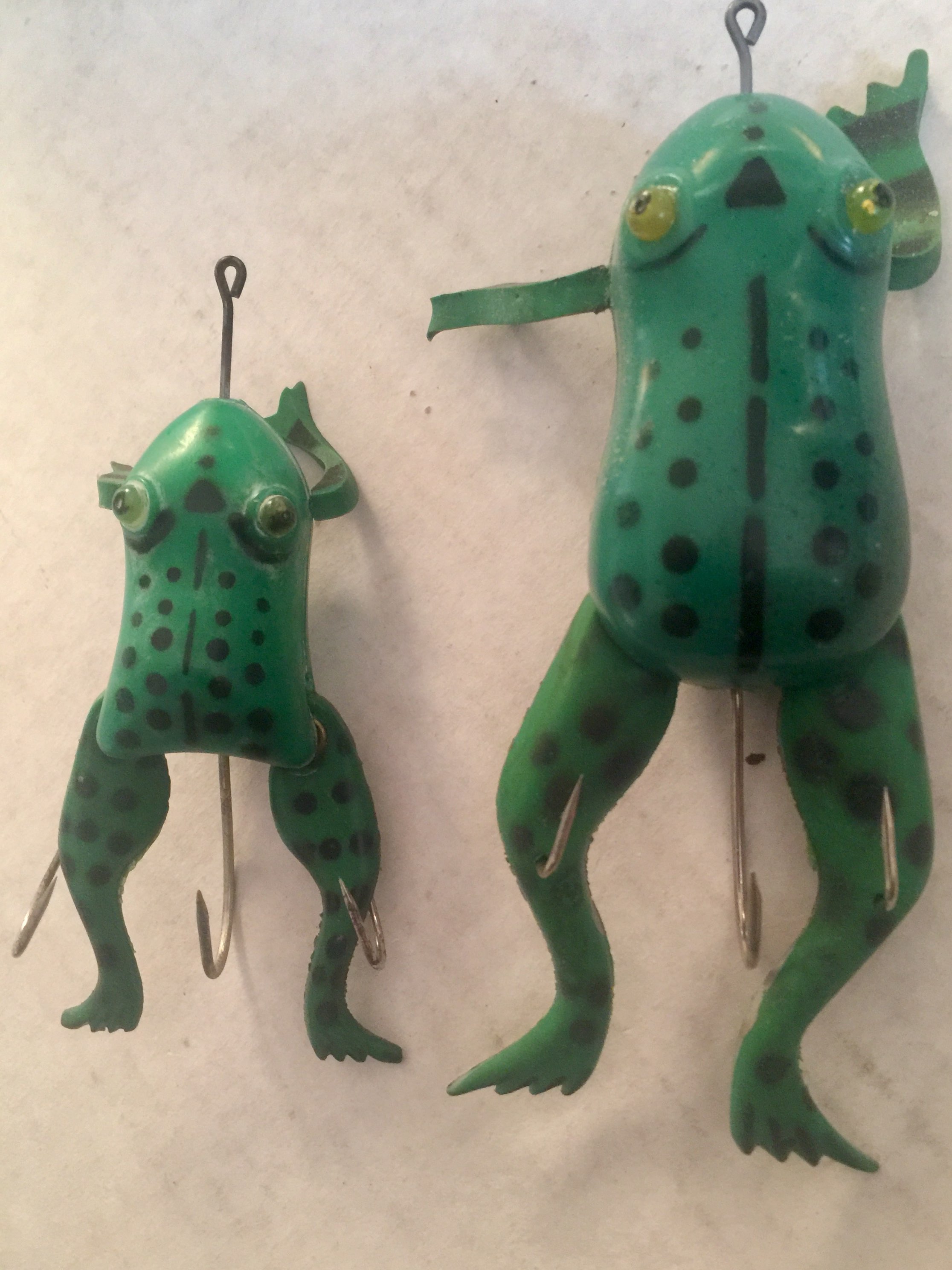 Vintage Halik Frog Jr. Antique Fishing Lure with movable legs, USA