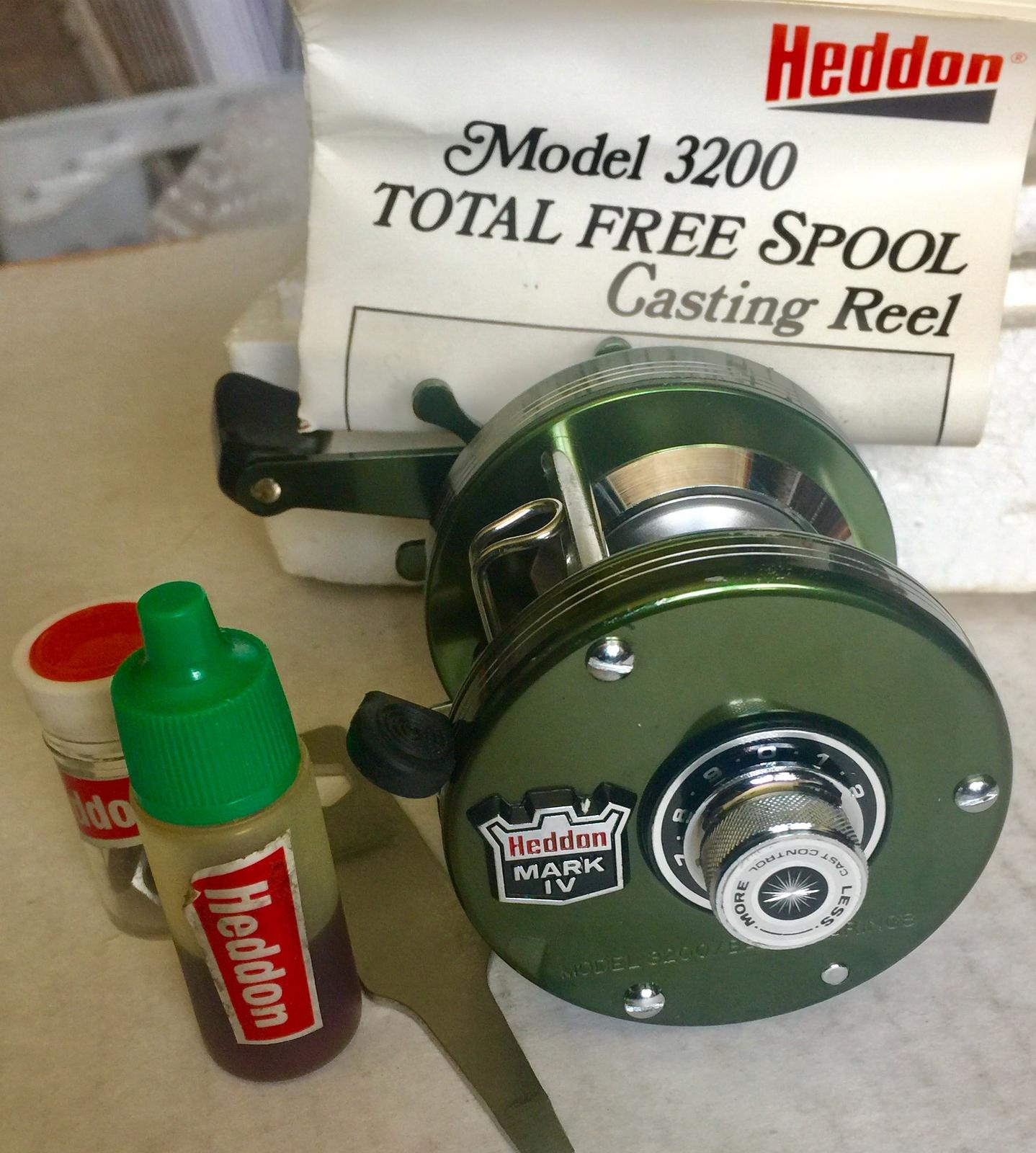 Heddon, Mark IV Model 3200 casting reel/box | The Angling