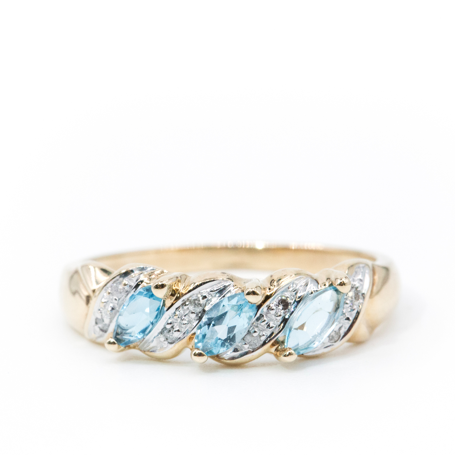 Aquamarine & Diamond 9ct Gold Ring