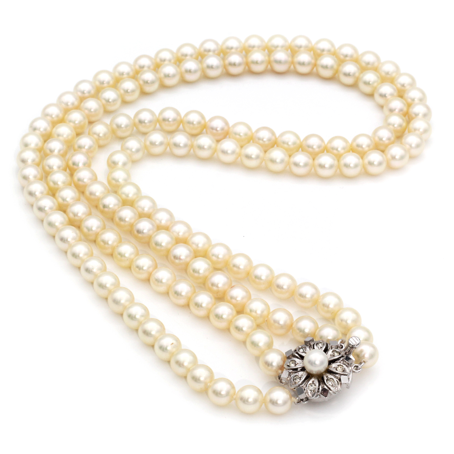 375. · Freshwater Pearl Necklace