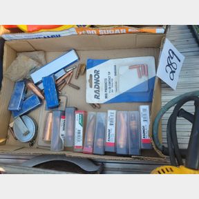 Assorted "Victor Style" torch and welding tips