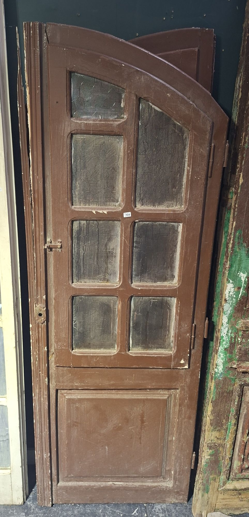 316 · PAIR OF DOORS