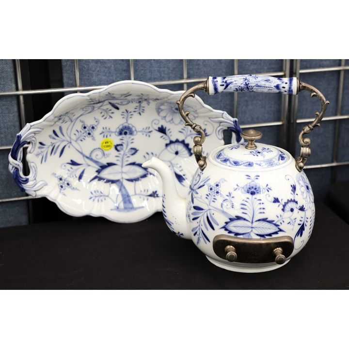 2pc Antique German Blue Onion Serving Bowl & Kettle 9'' to 12.5''