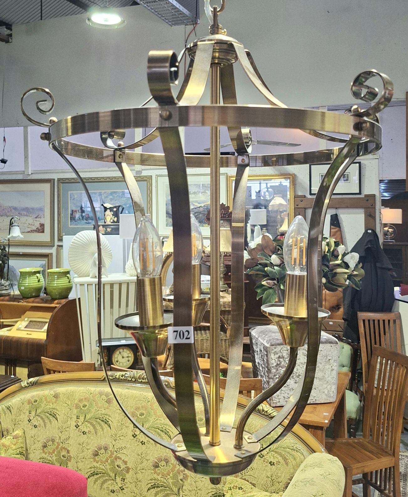 HANGING LIGHT FITTING