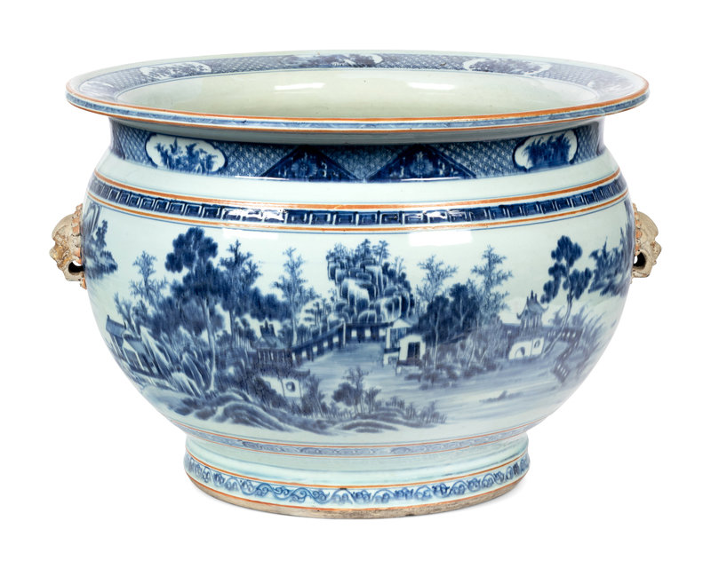 A Chinese Export Blue and White Porcelain Jardinière