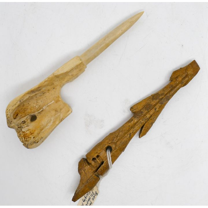 2pc Old Inuit Implements Largest 5.5''