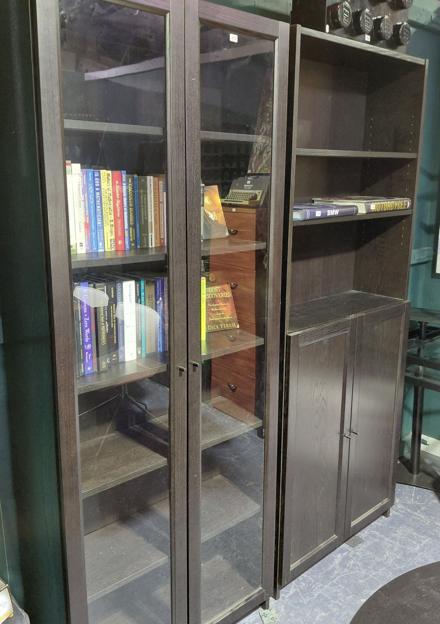 321 · IKEA WALL UNITS