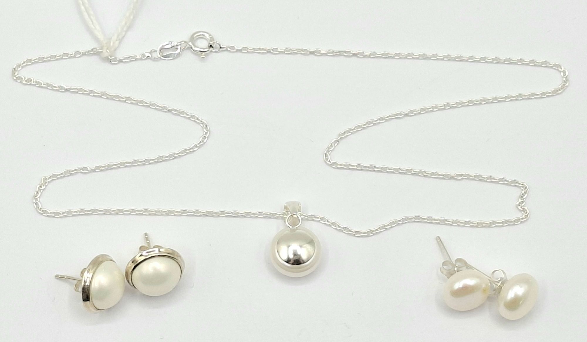 1022 · STERLING SILVER PEARL JEWELLERY