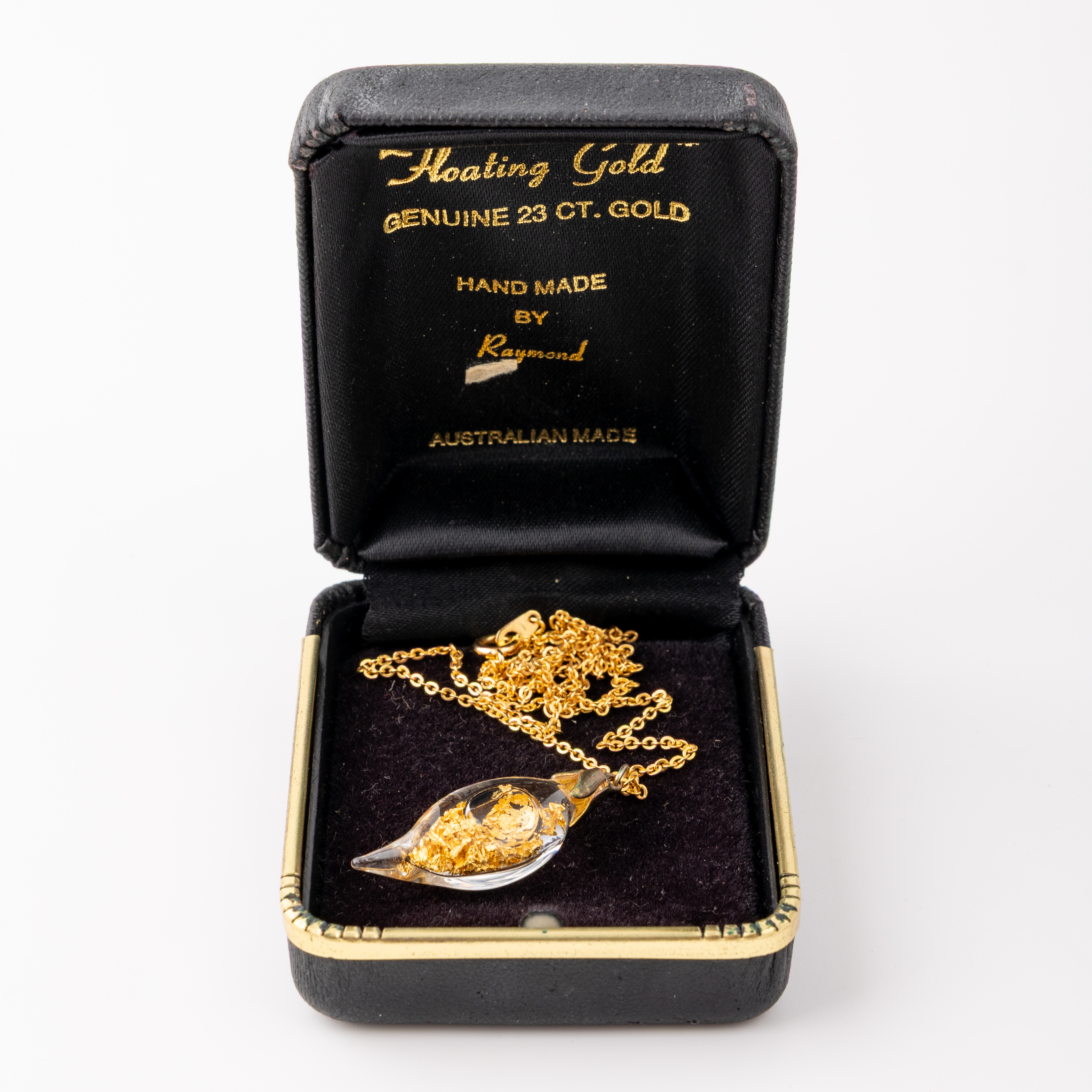 4 · Floating Gold Necklace,  gEF