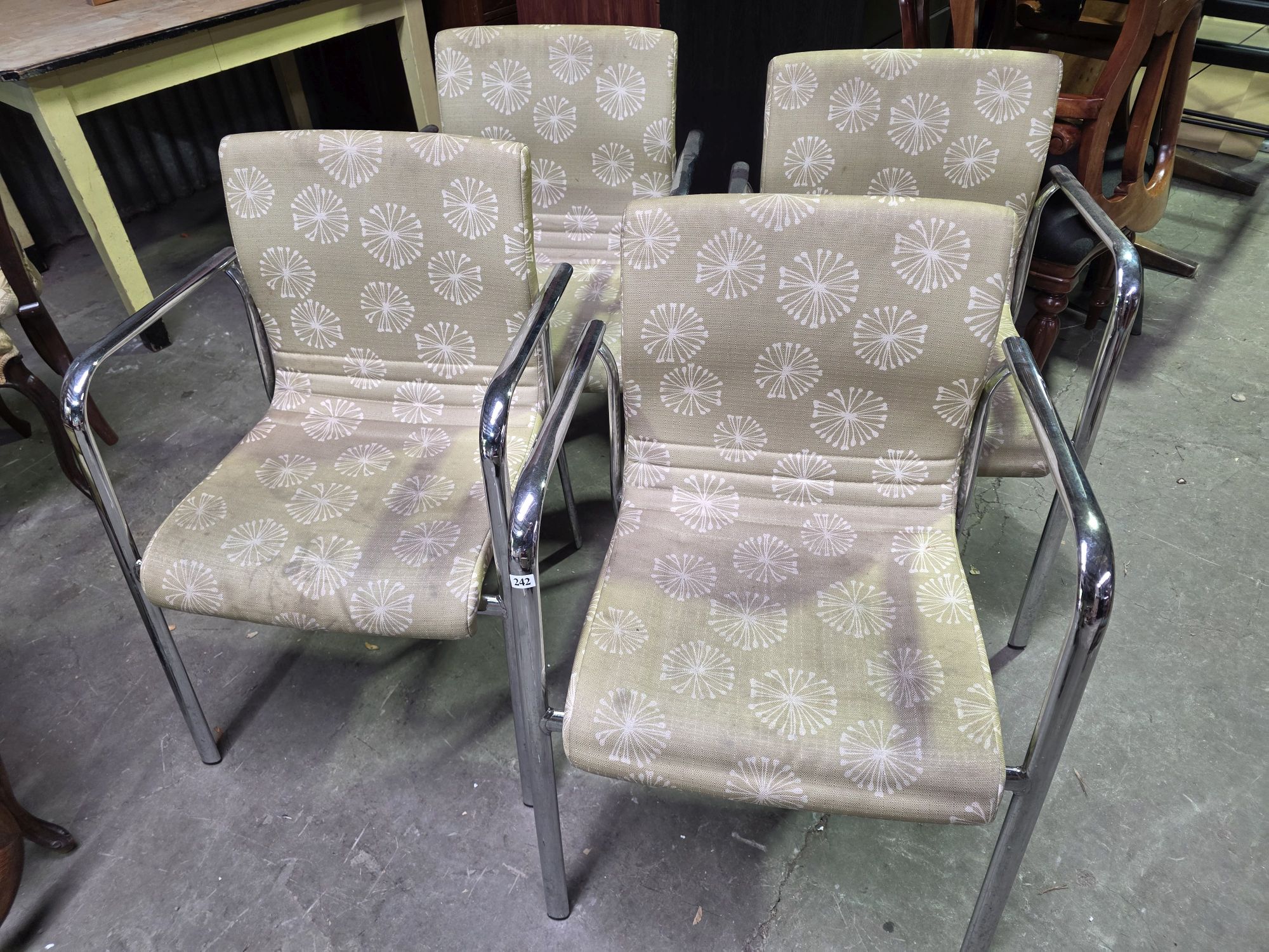 242 · RETRO CHAIRS