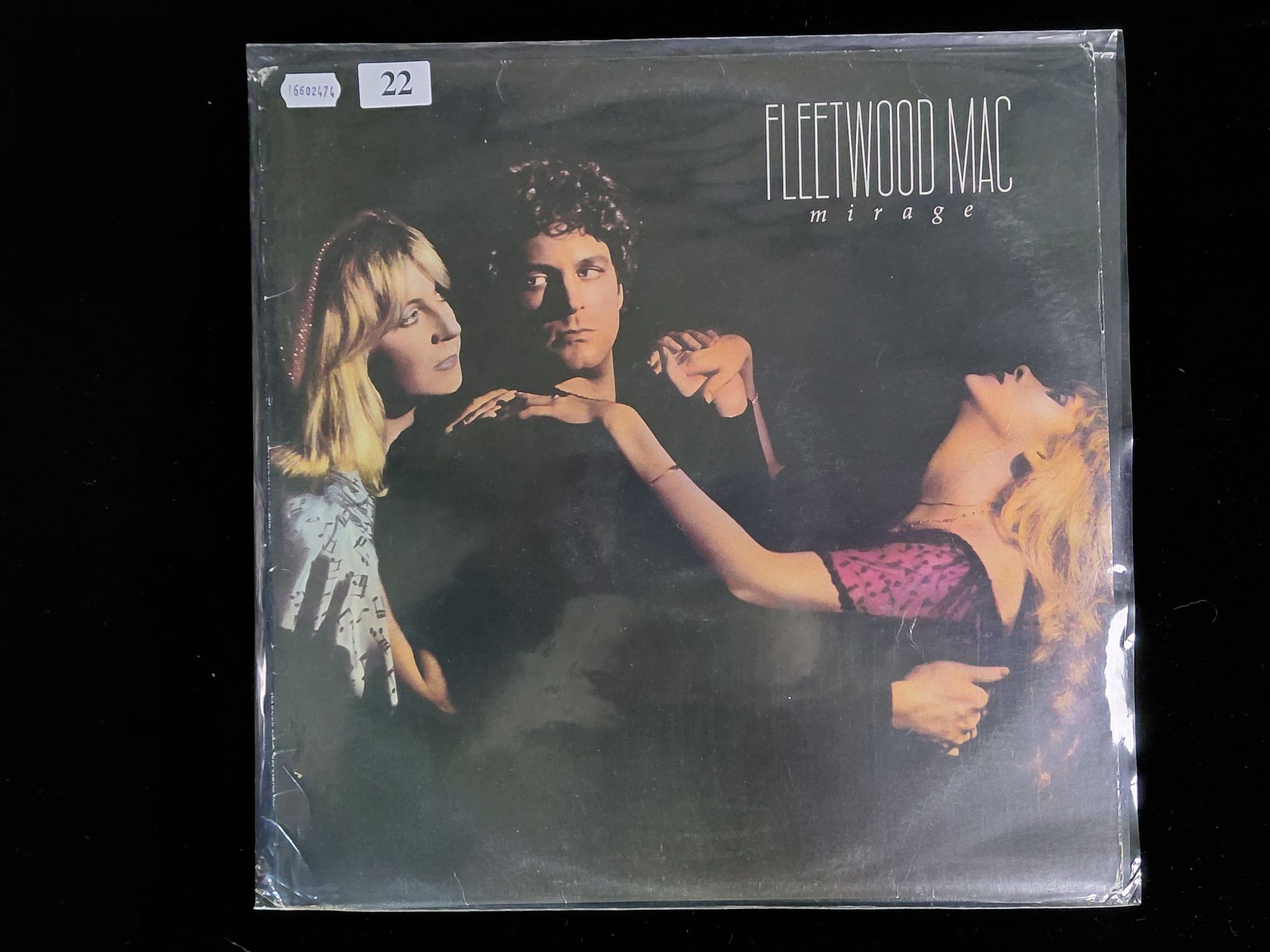 22 · FLEETWOOD MAC