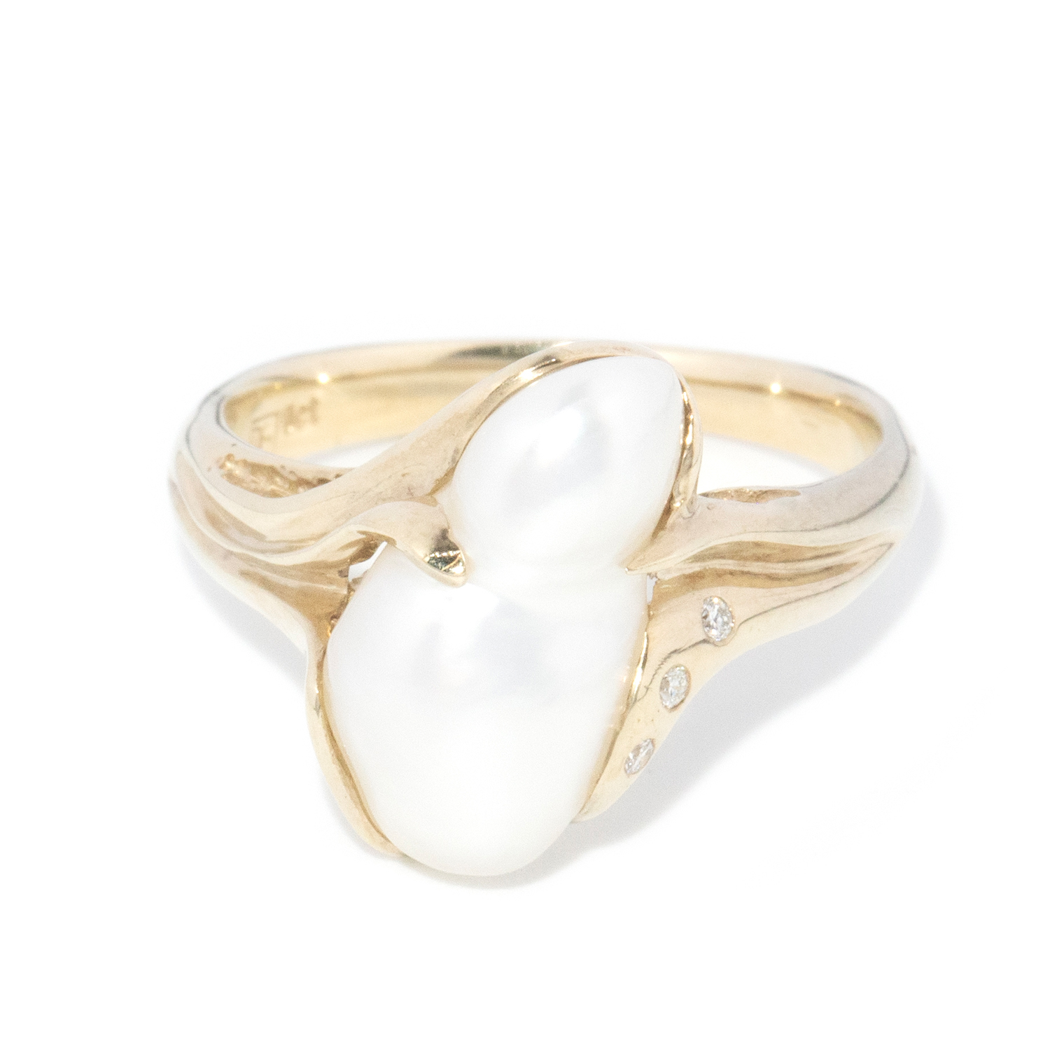 9ct Baroque Pearl Ring