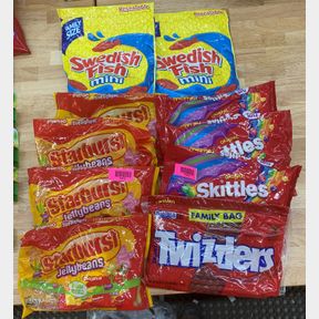 2X SWEDISH FISH, 4X SKITTLES & 4X STARBURST JELLYBEANS