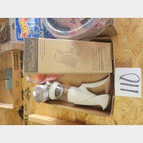 Pampered Chef grater, measuring bowl, and other