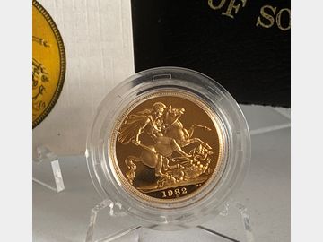 1982 ELIZABETH II PROOF GOLD SOVEREIGN