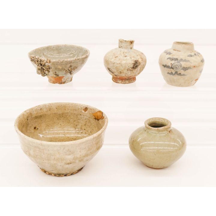 5pc Ancient Asian Ship Wreck Small Ceramics 2'' to 4.25"