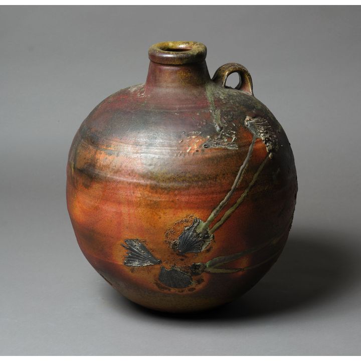 Chester Nealie - Large and impressive bottle vase
