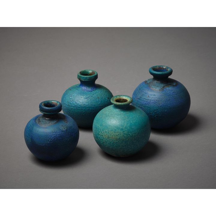 Graeme Storm - Four small wheel thrown vases