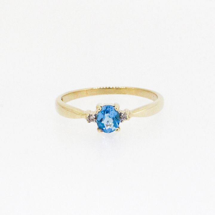 Topaz & Diamond Ring 1.67g