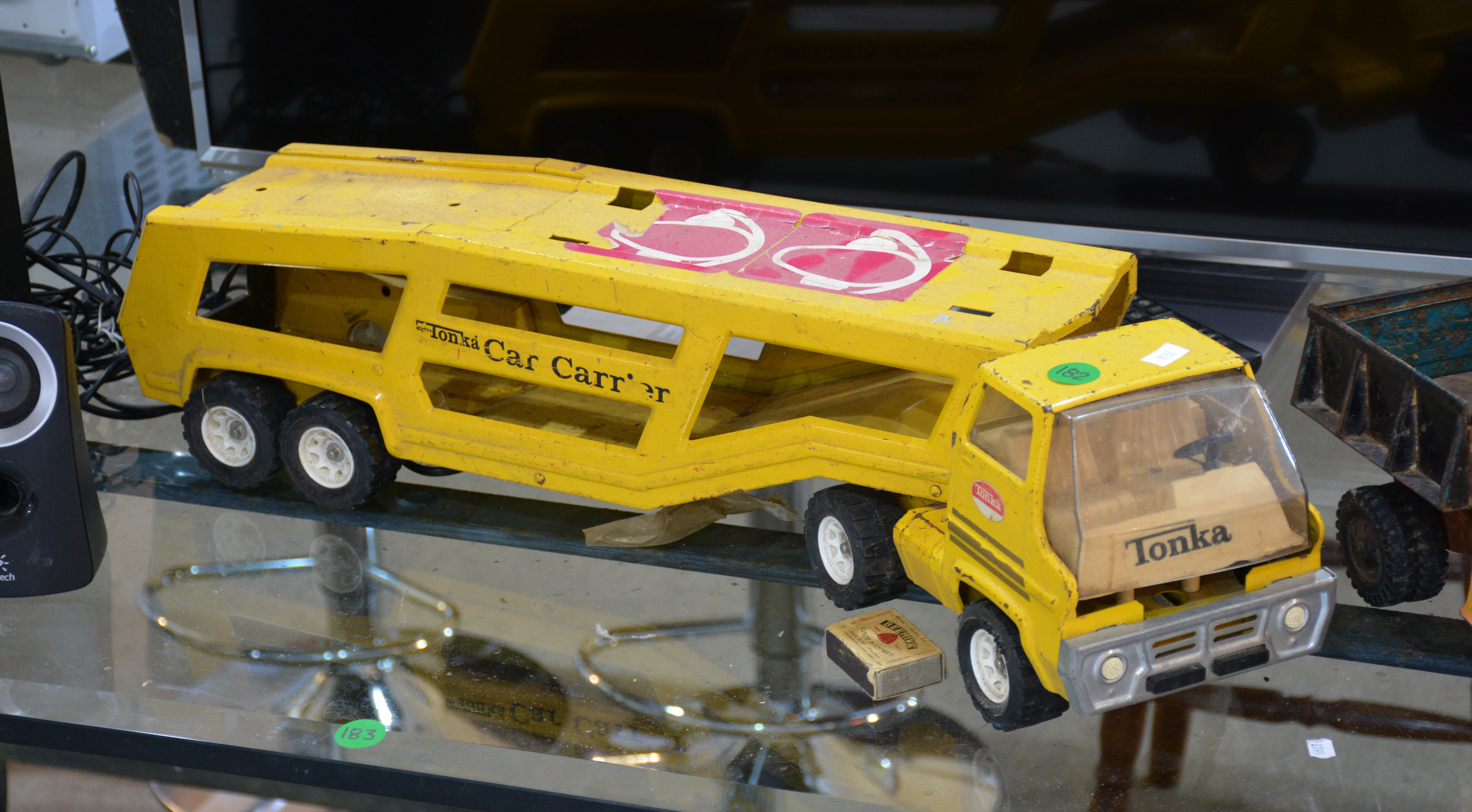 Vintage Metal Tonka Car Carrier — sold at auction in New Zealand for $40