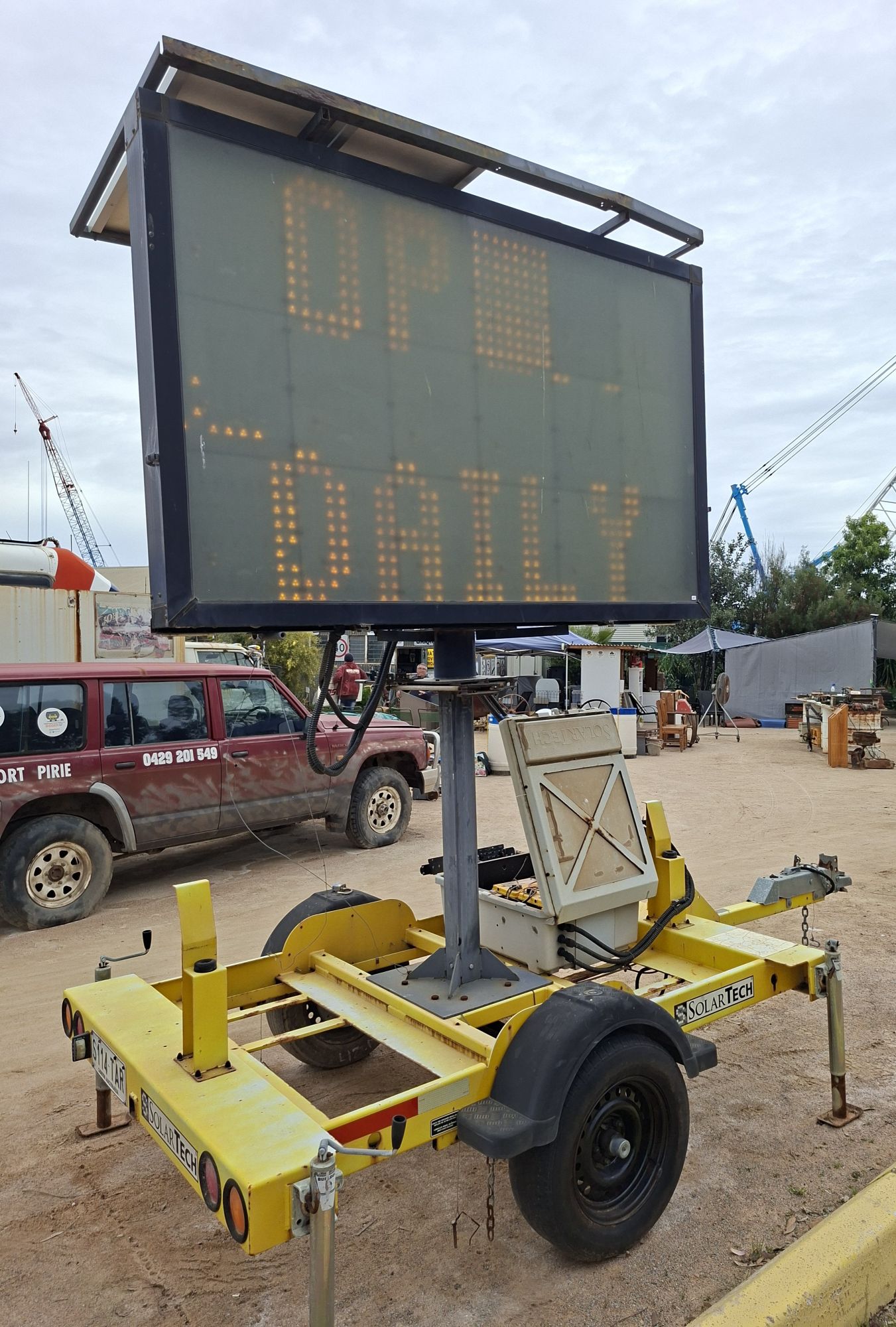 Solartech Traffic Sign