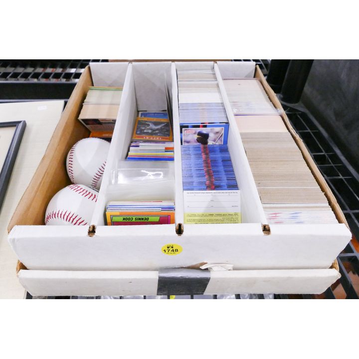 Box Vintage Baseball Cards