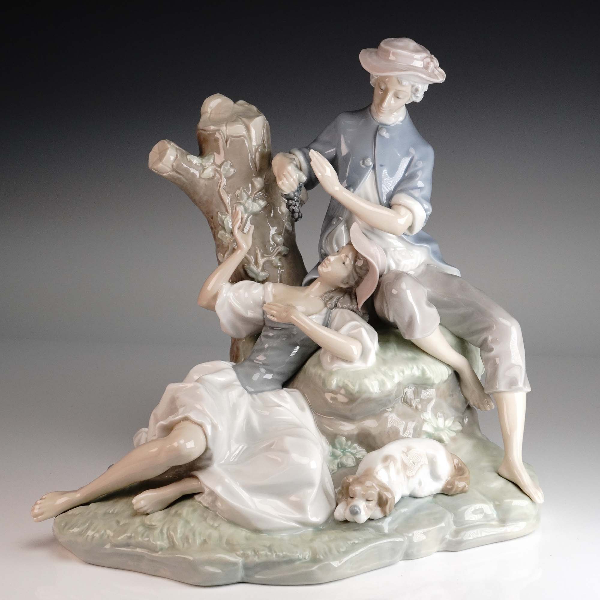 Lladro Porcelain Figurine, Romantic Group 01004662 | Lion and Unicorn
