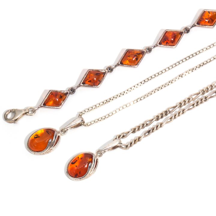 World Amber Pendants 1960s