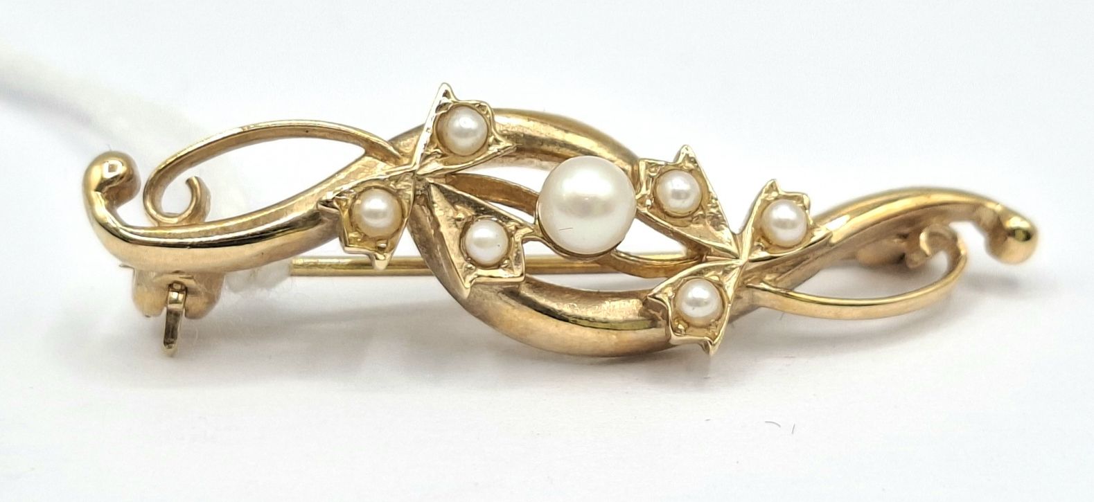 1111 · 9CT GOLD PEARL BROOCH