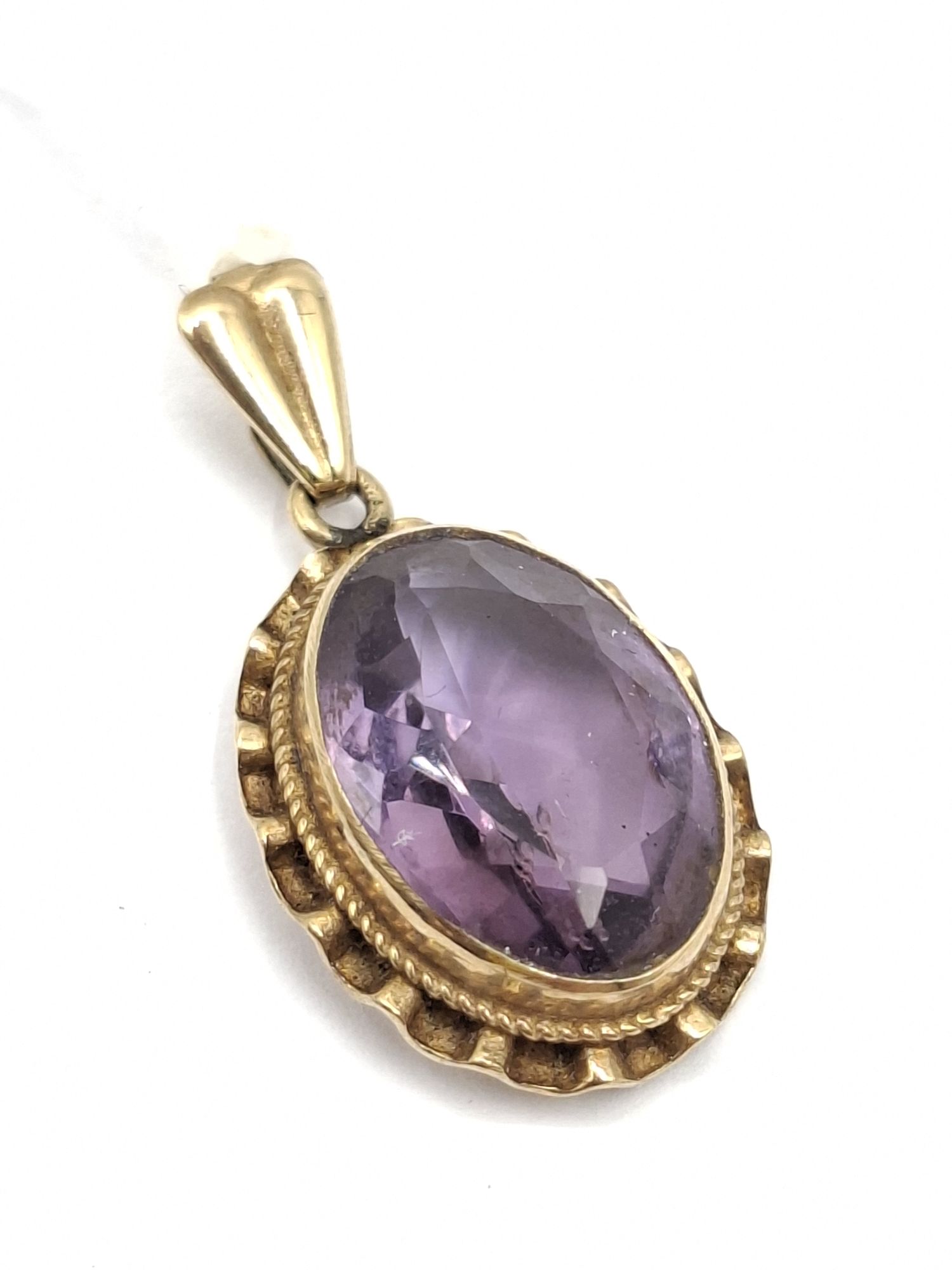 1144 · 9CT GOLD AMETHYST PENDANT