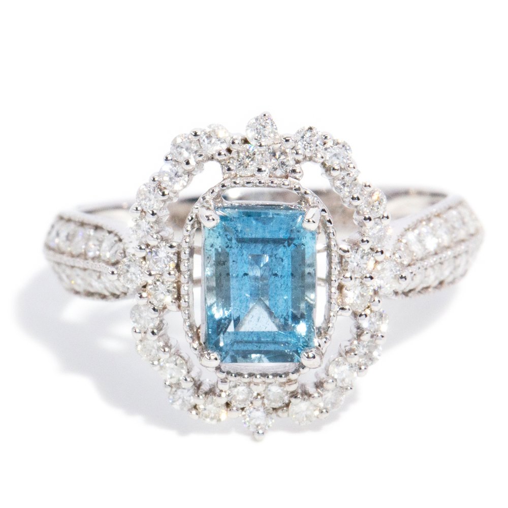 168 · Aquamarine & Diamond Ring 14 Carat Gold