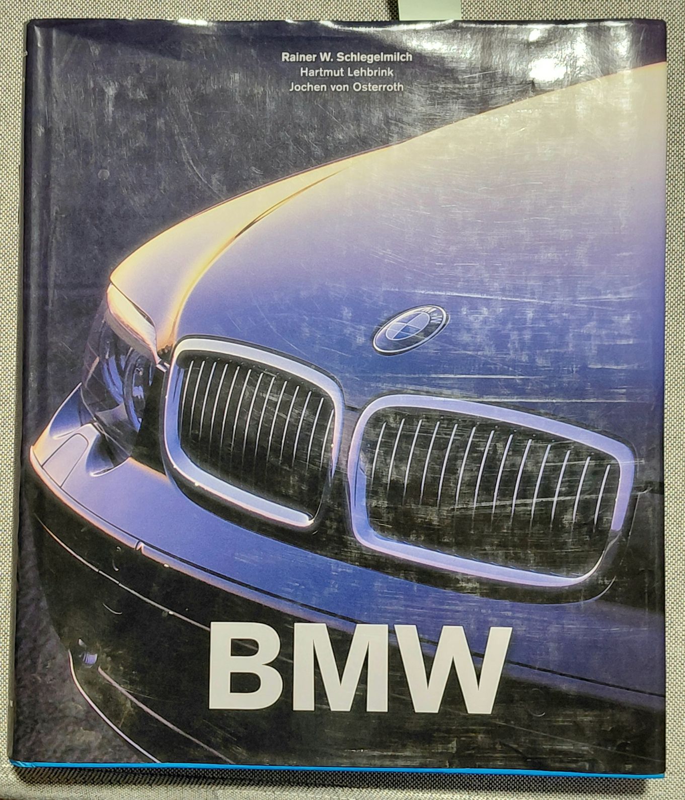 325 · BMW