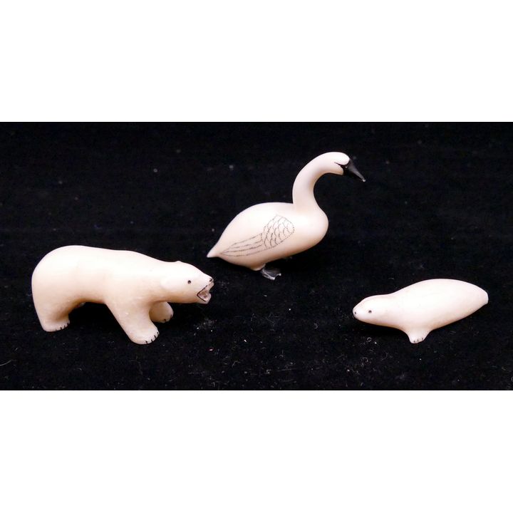 3pc Alaska Scrimshawed Animals- about 2''