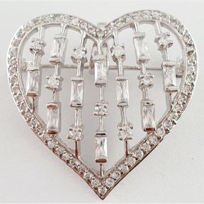 SILVER HEART SHAPE PENDANT/PIN-51921/328