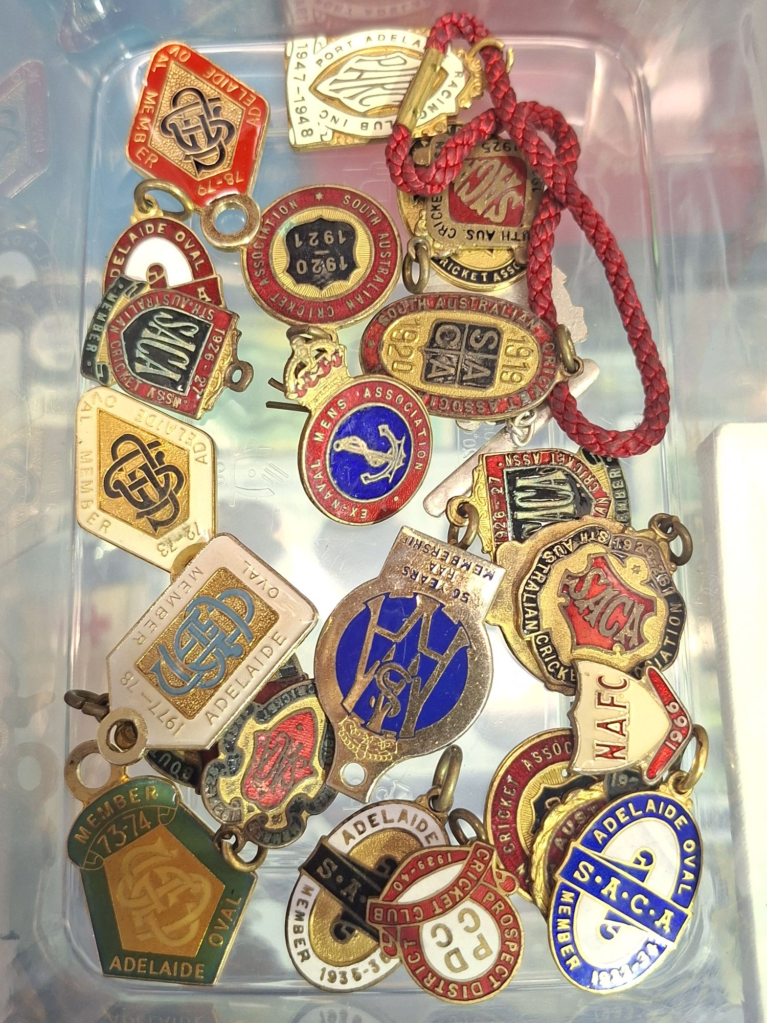 1385 · ENAMEL SPORTING BADGES/MEDALS
