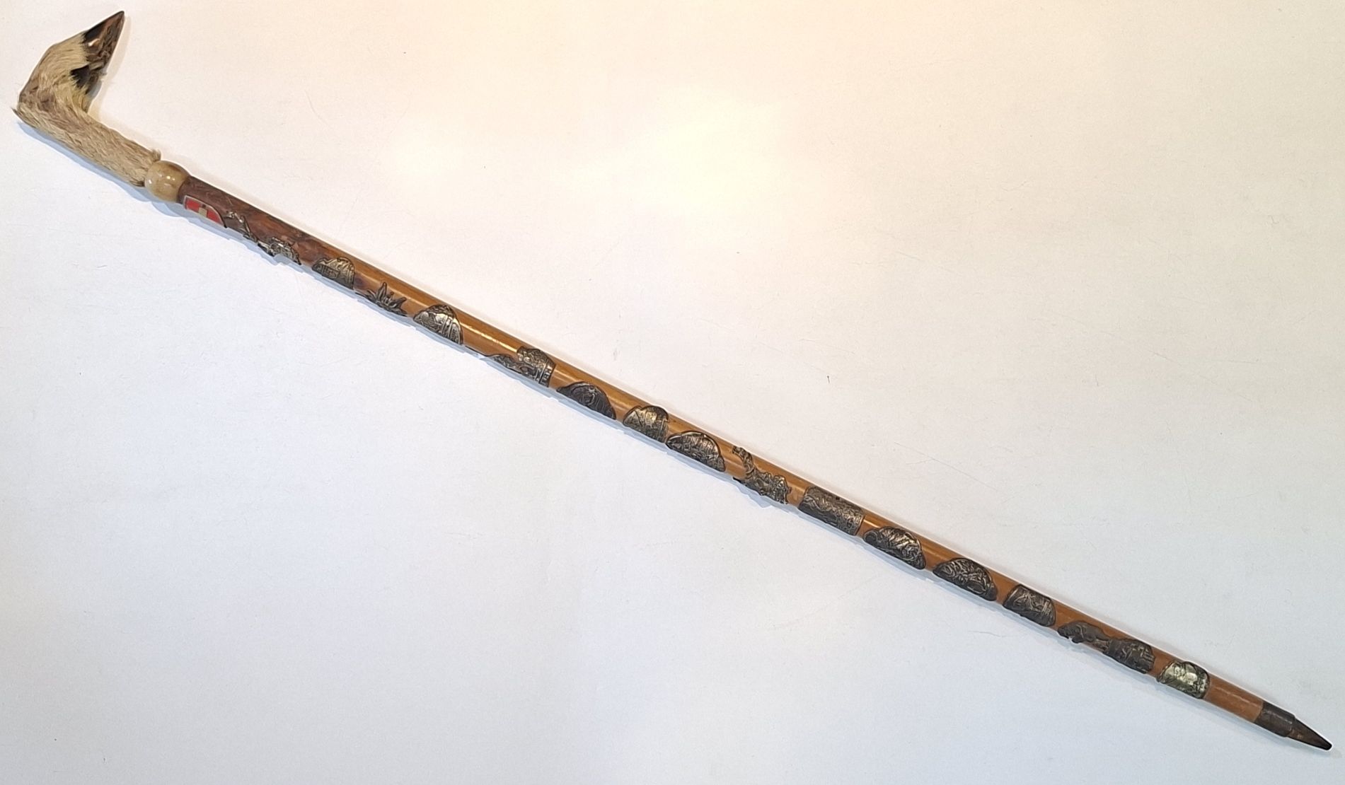 1357 · VINTAGE WALKING CANE