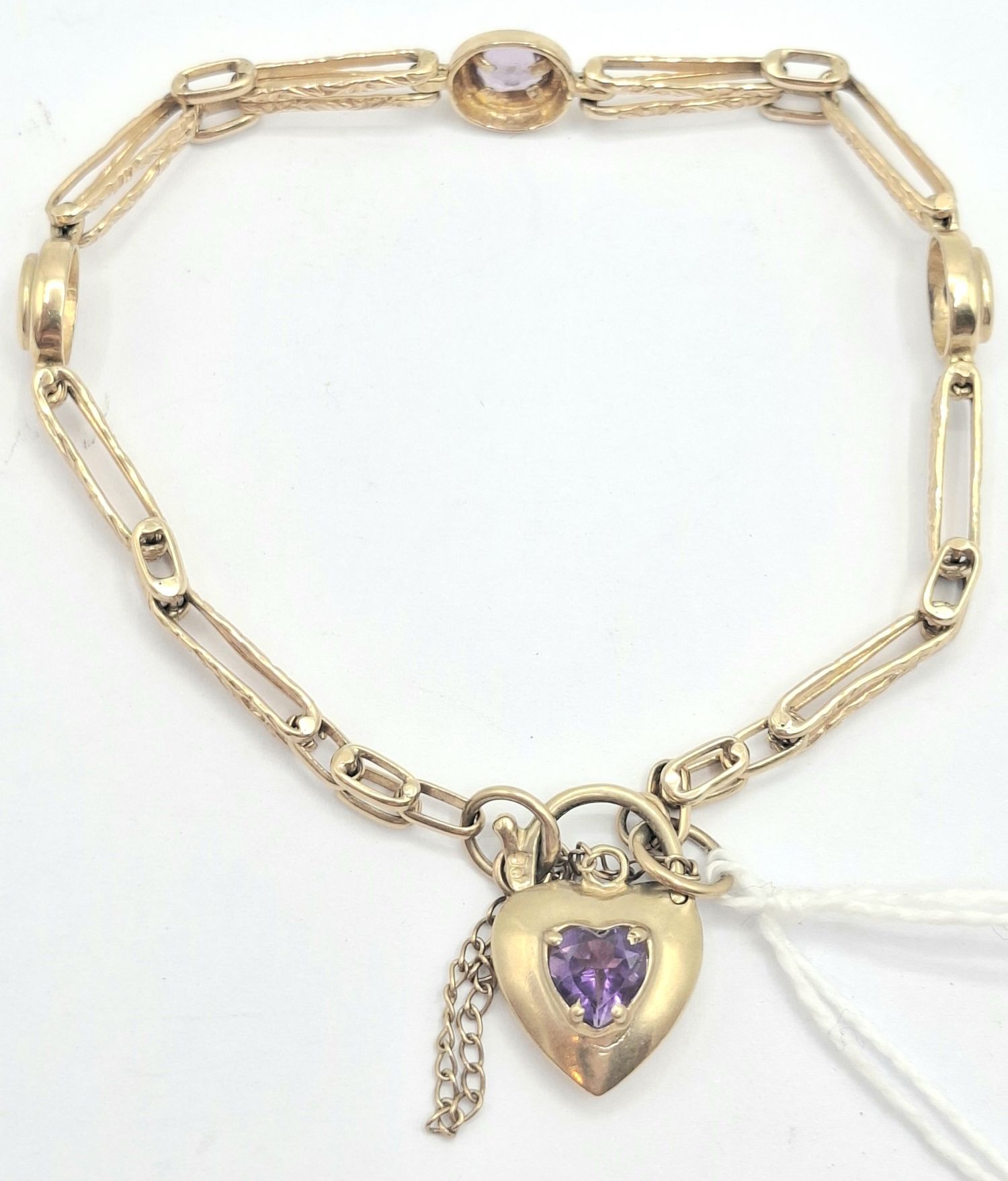 305 · 9CT CHAIN AND HEART BRACELET