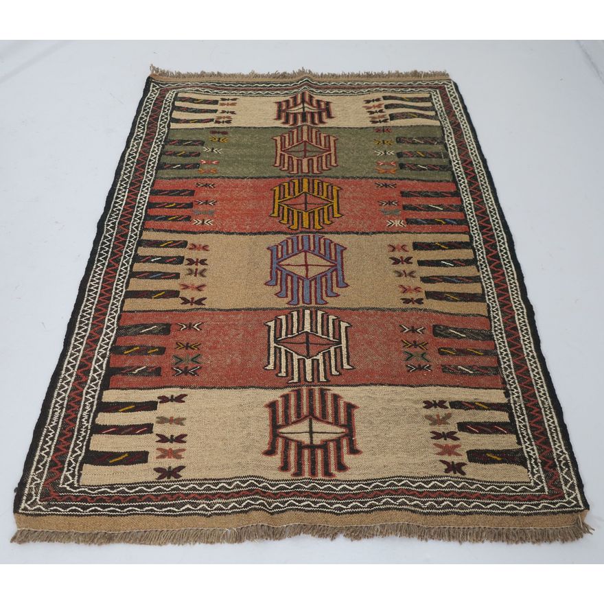 SUMAK RUG | Westgate Walding Auctioneers