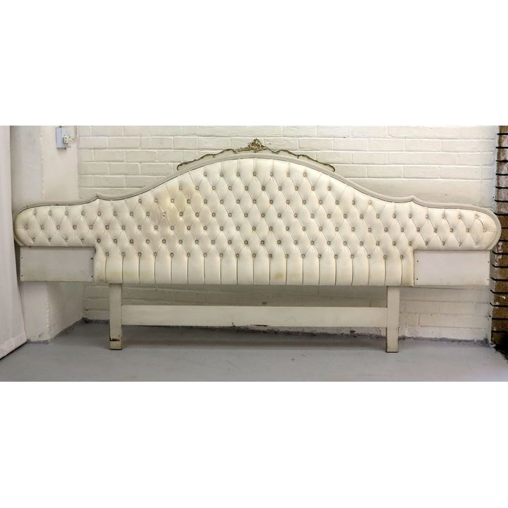 UPHOLSTERED KINGSIZE HEADBOARD