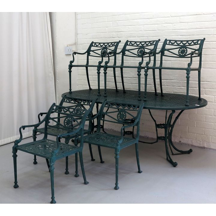 CAST ALUMINIUM GARDEN TABLE AND SET OF 6 CHAIRS