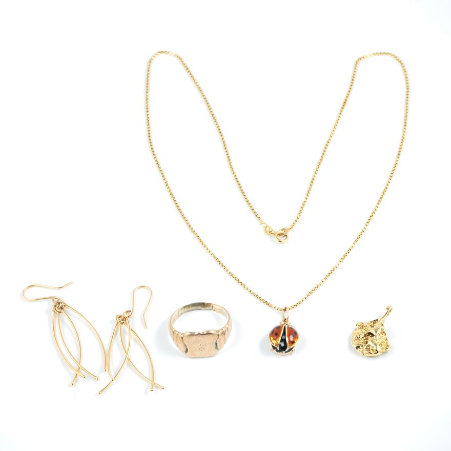 18ct Gold & 9ct Gold Jewellery Lot