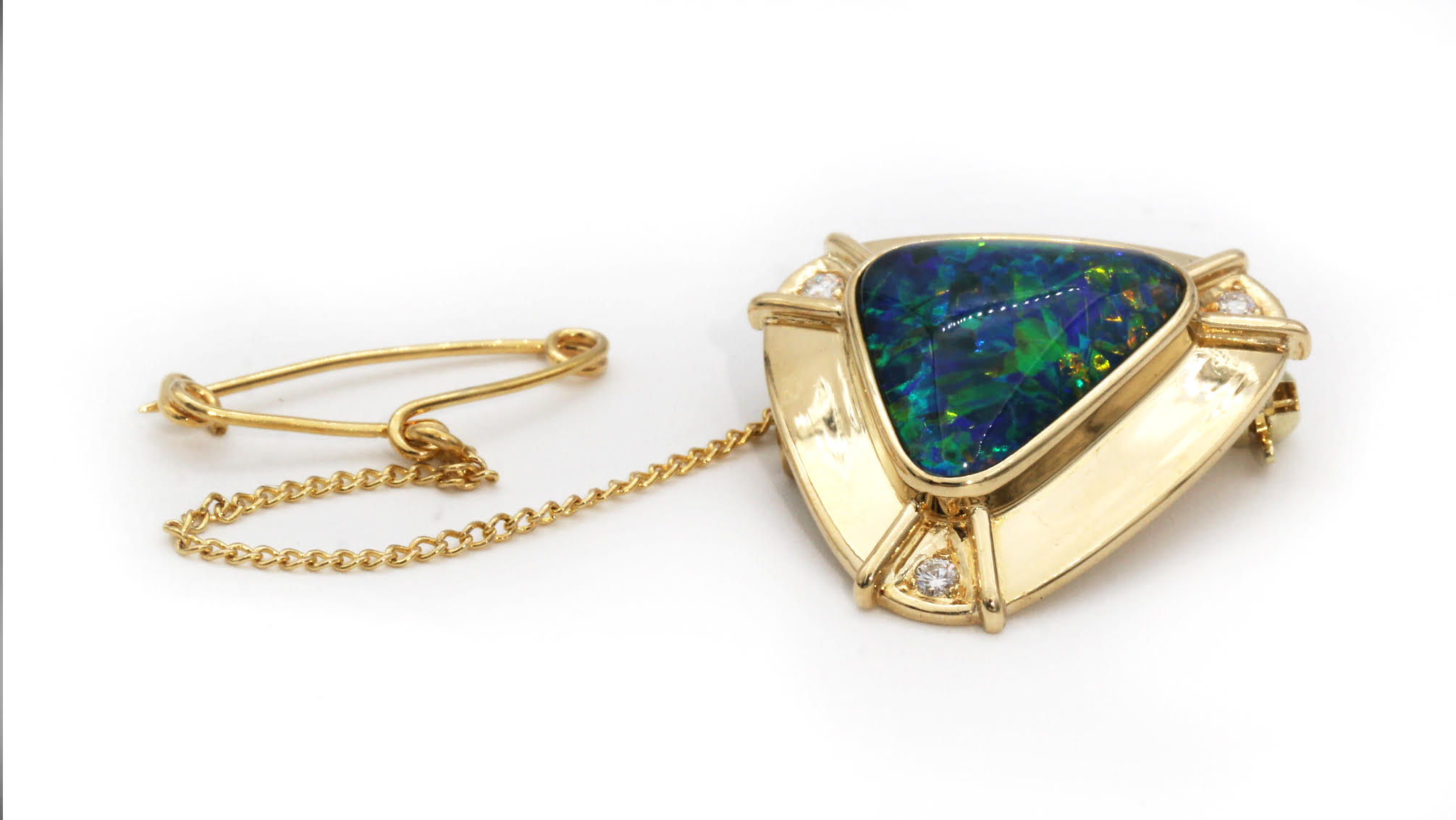 262. · 14ct Gold, Opal Triplet & Diamond  Brooch, 5.9g