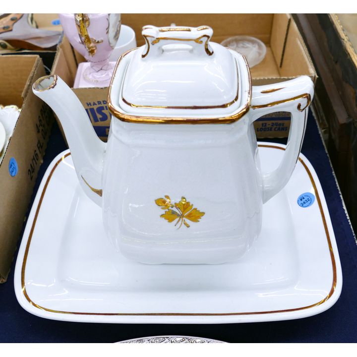 2pc Royal Ironstone Tea Leaf Bone China Coffee Pot & Tray