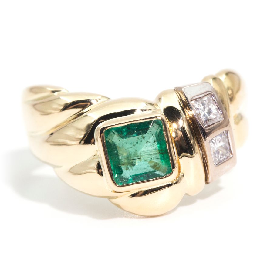 Natural Emerald & Diamond Ring