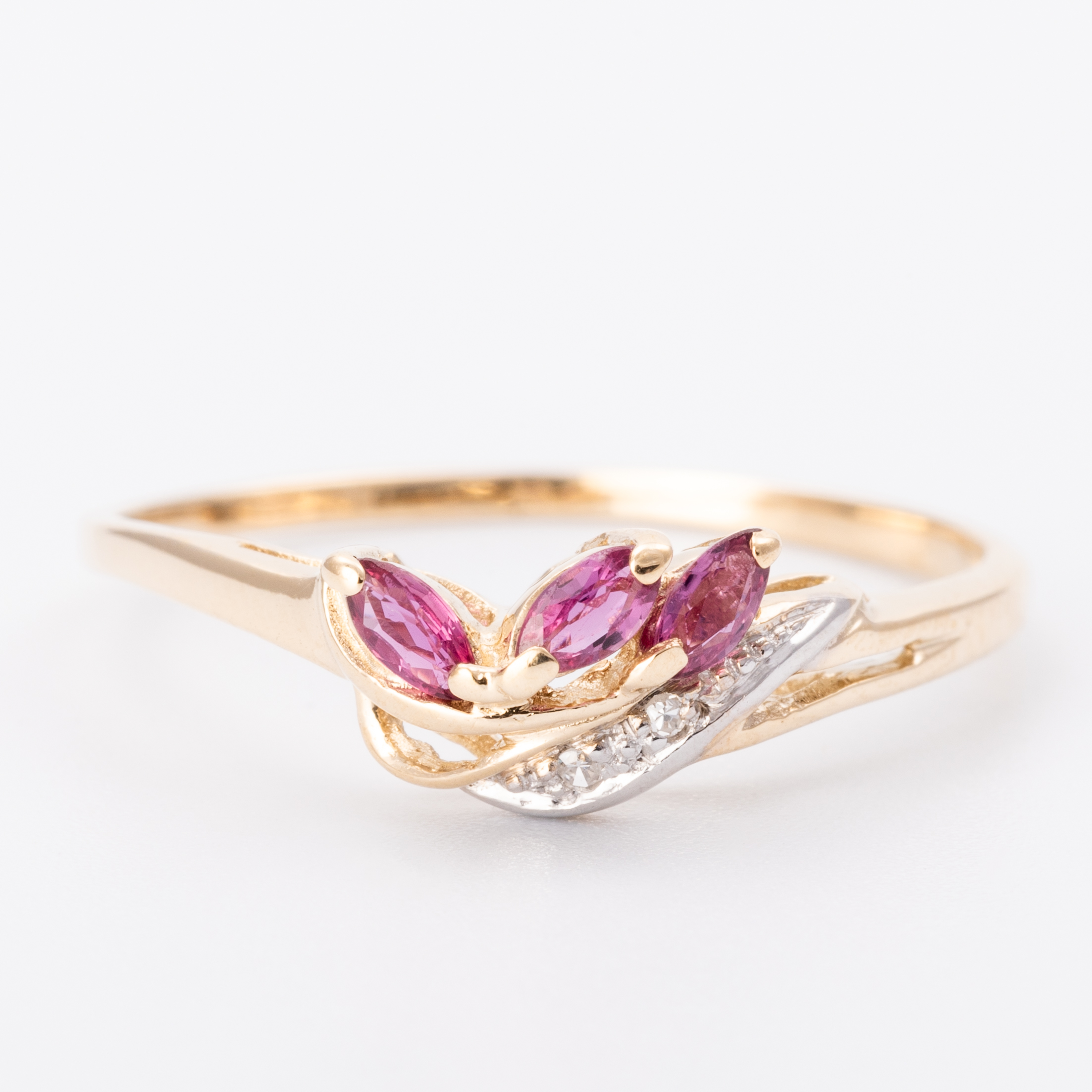 281 · Ruby & Diamond Ring 9ct Gold
