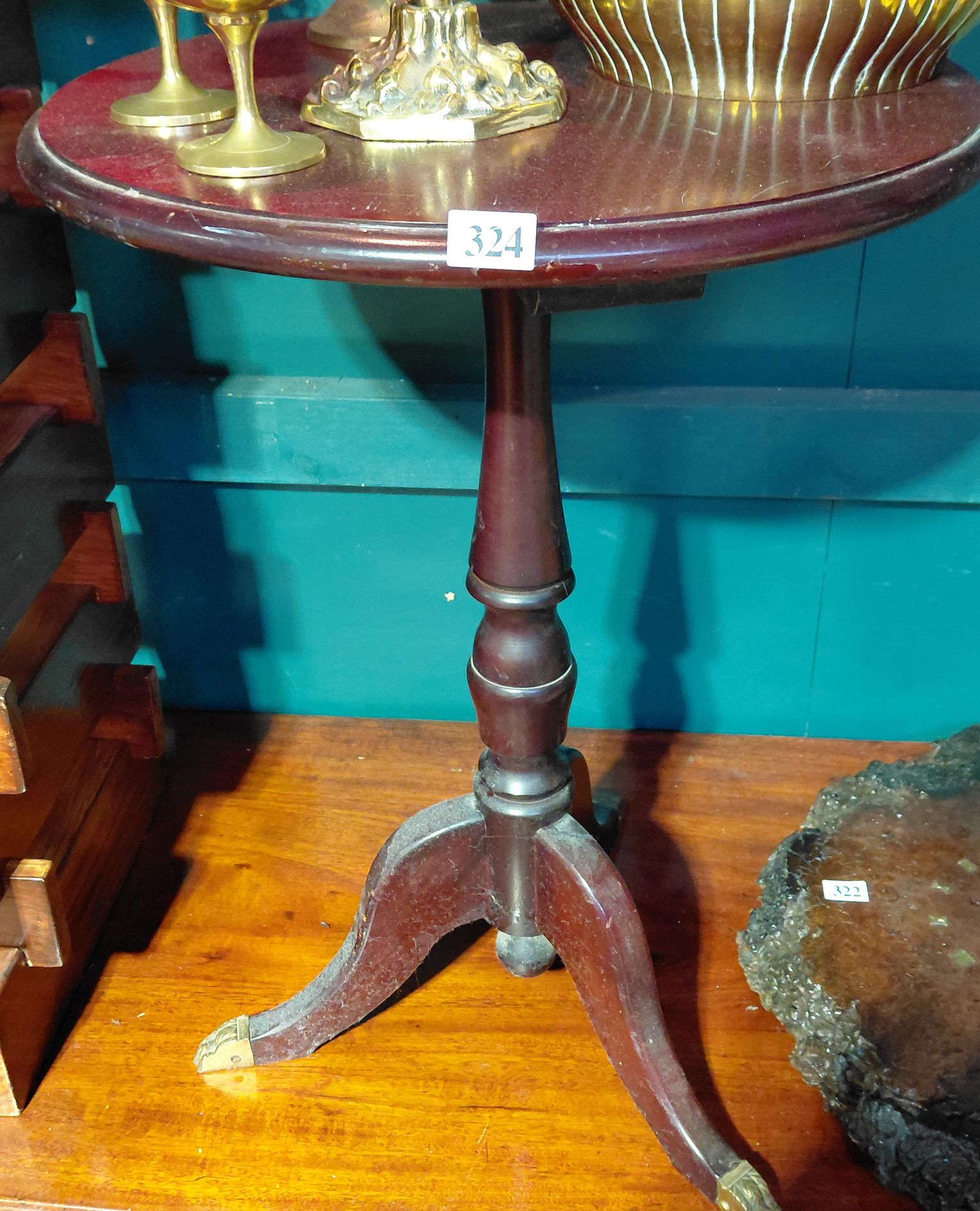 324 · WOODEN WINE TABLE