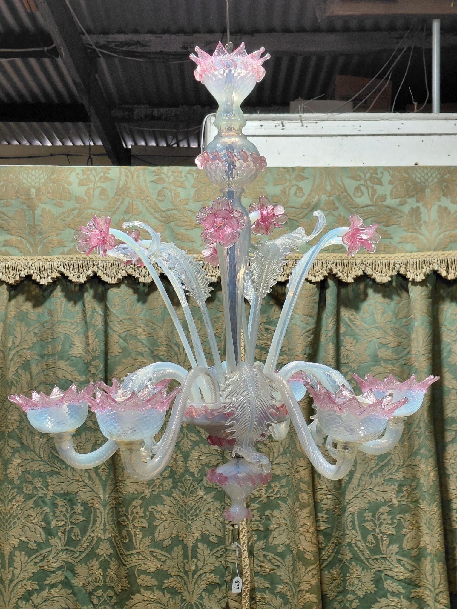 SPECTACLUAR MURANO GLASS CHANDELIER