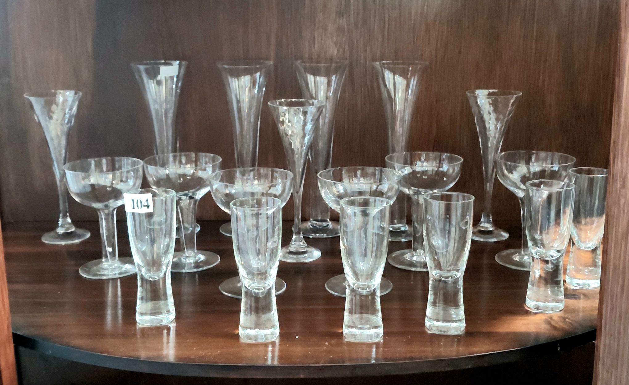 104 · SCANDINAVIAN WINE AND LIQUOR STEMS