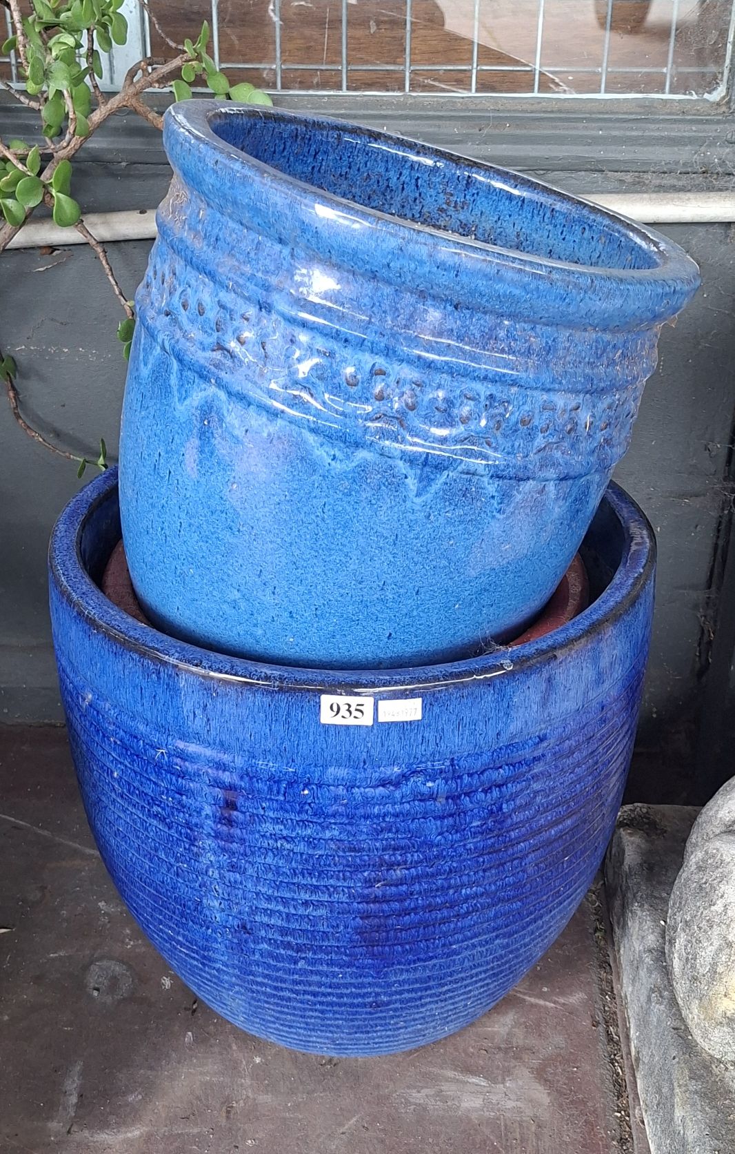 3 GLAZED EARTHENWARE GARDEN POTS