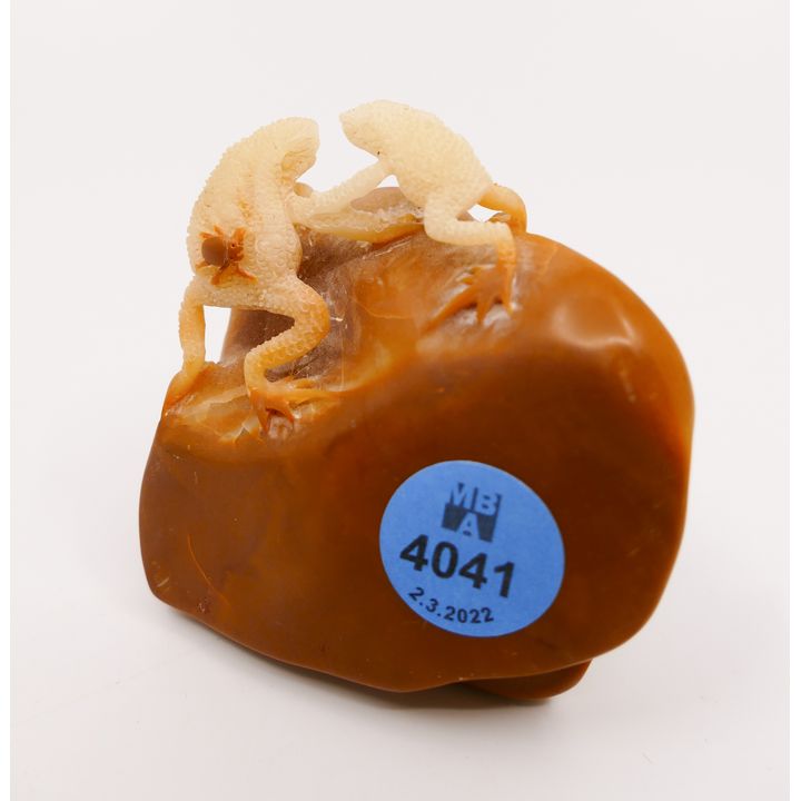 Chinese Finely Carved Frogs Hardstone Pebble- 3''